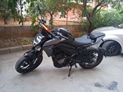 CFmoto 250NK