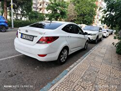 HYUNDAI ACCENT BLUE