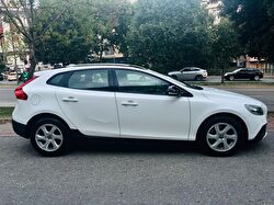 VOLVO V40 CROSS COUNTRY