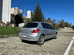 PEUGEOT 307