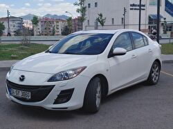 MAZDA MAZDA3