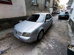VOLKSWAGEN BORA