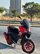 Aprilia SR GT 200