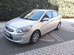 HYUNDAI ACCENT BLUE