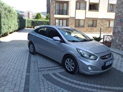 HYUNDAI ACCENT BLUE
