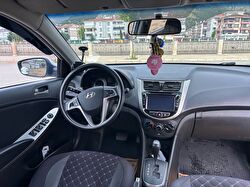 HYUNDAI ACCENT BLUE
