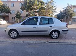 RENAULT CLIO SYMBOL