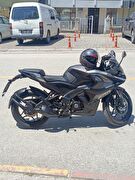 Bajaj Pulsar RS 200