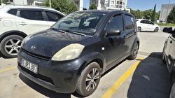 DAIHATSU SIRION