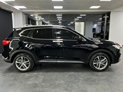 MG HS