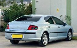 PEUGEOT 407