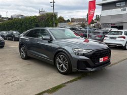 AUDI Q8 SUV