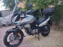 Suzuki V-Storm DL650
