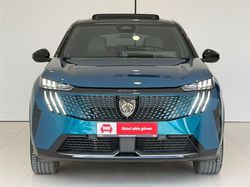 PEUGEOT E-3008