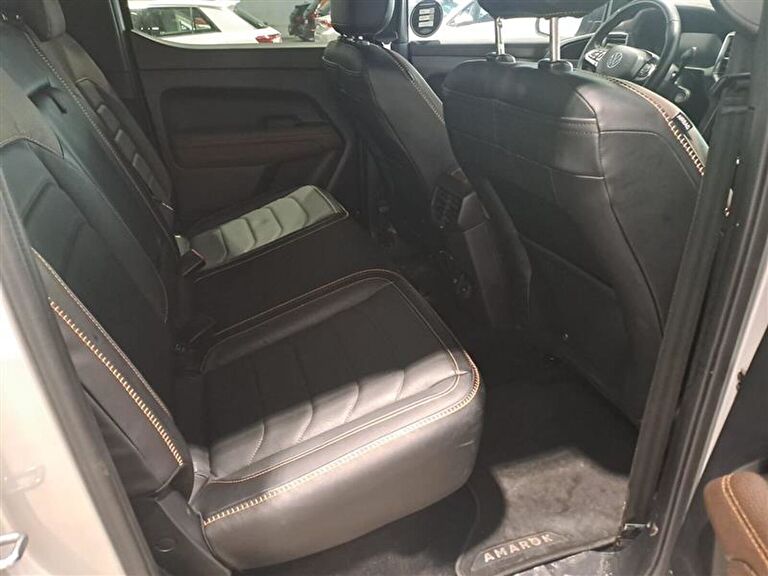 VOLKSWAGEN AMAROK