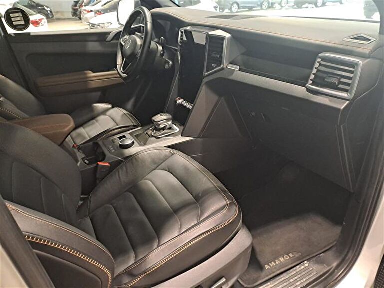 VOLKSWAGEN AMAROK