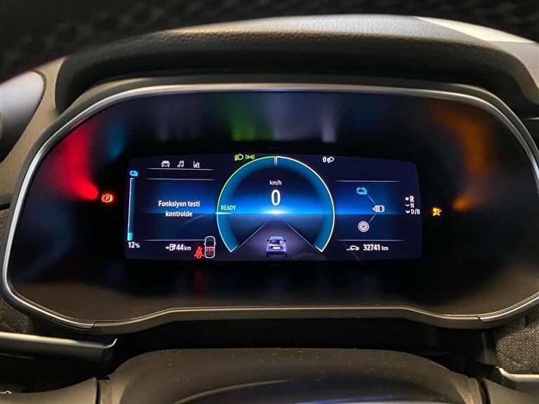 RENAULT ZOE