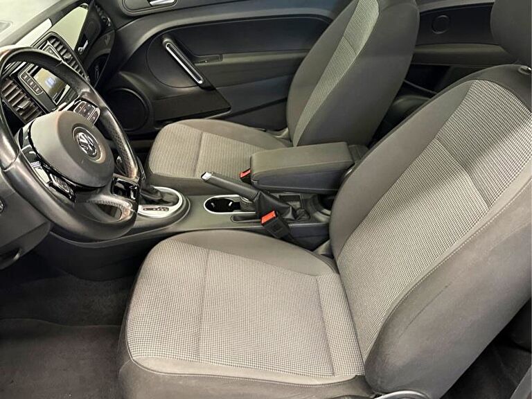 VOLKSWAGEN BEETLE