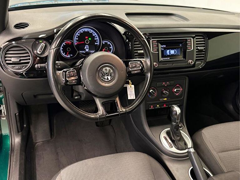 VOLKSWAGEN BEETLE