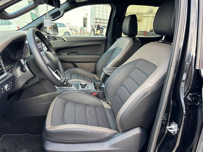 VOLKSWAGEN AMAROK