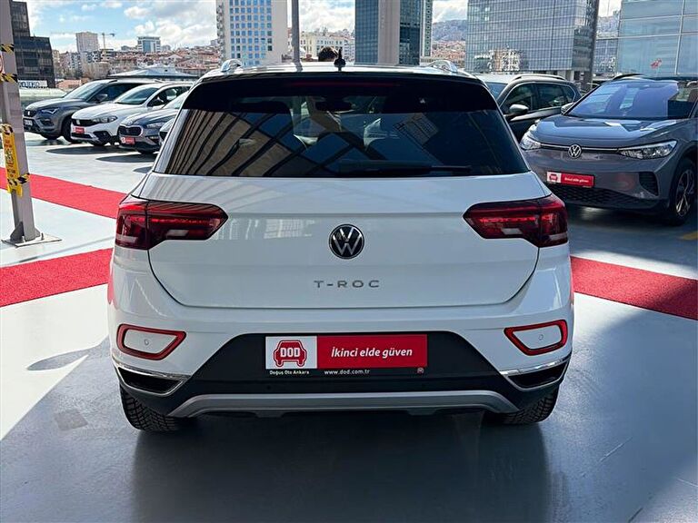 VOLKSWAGEN T-ROC