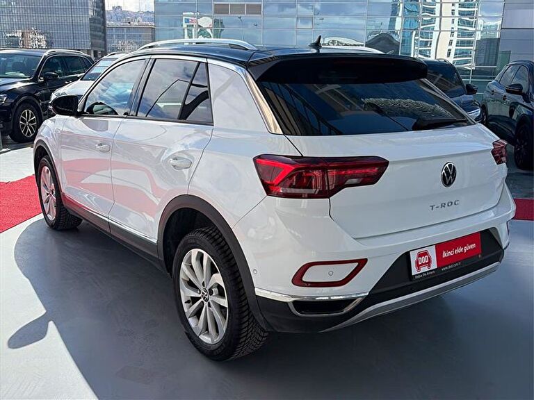 VOLKSWAGEN T-ROC