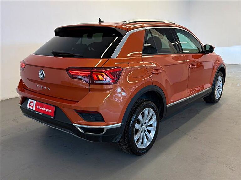 VOLKSWAGEN T-ROC