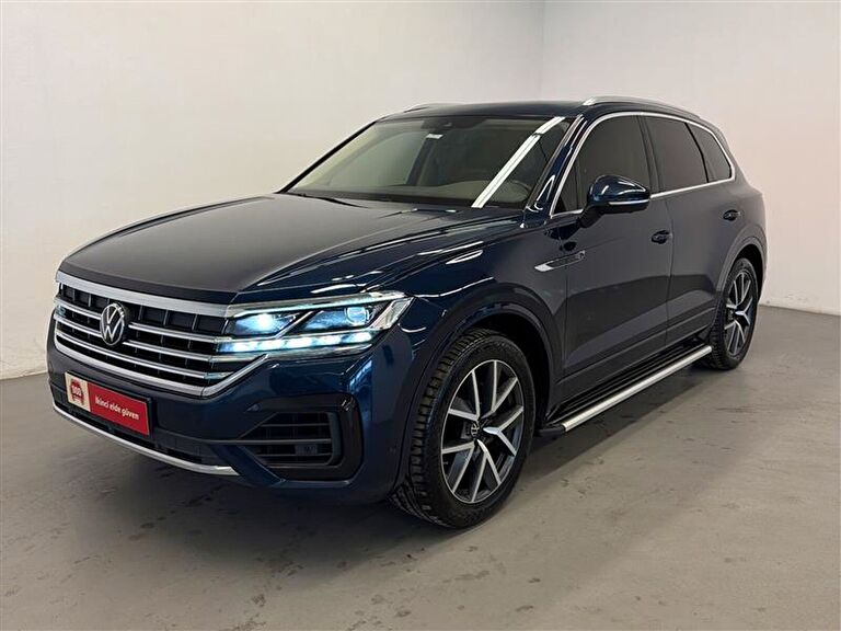 VOLKSWAGEN TOUAREG