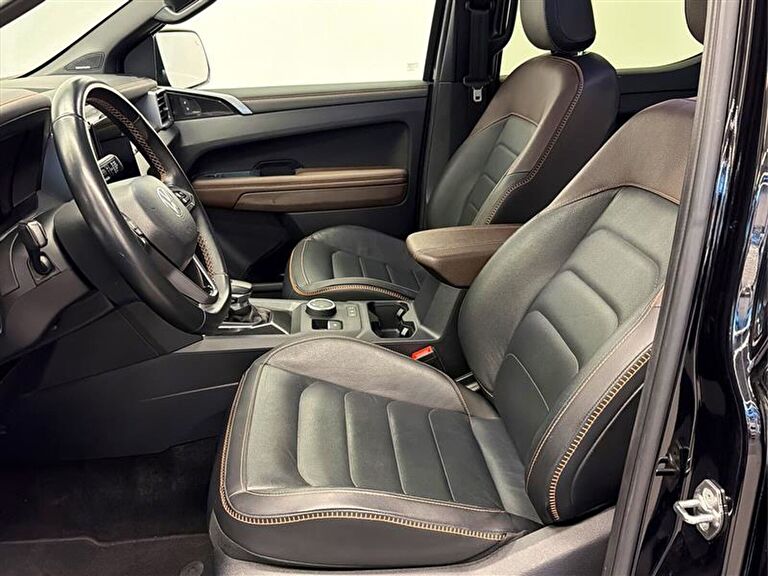 VOLKSWAGEN AMAROK