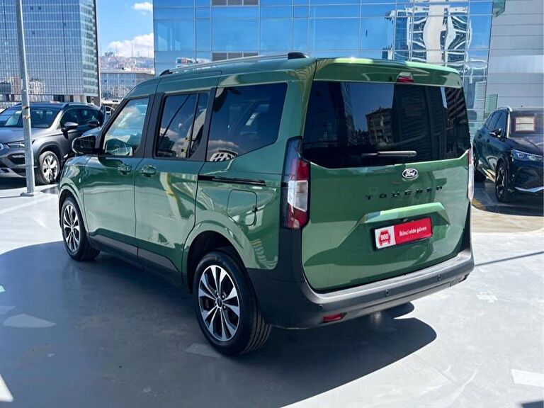 FORD TOURNEO COURIER
