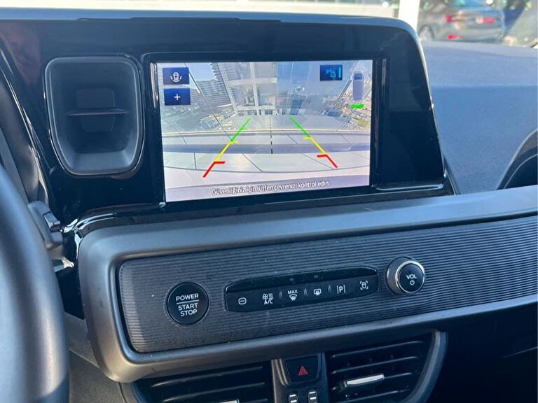 FORD TOURNEO COURIER