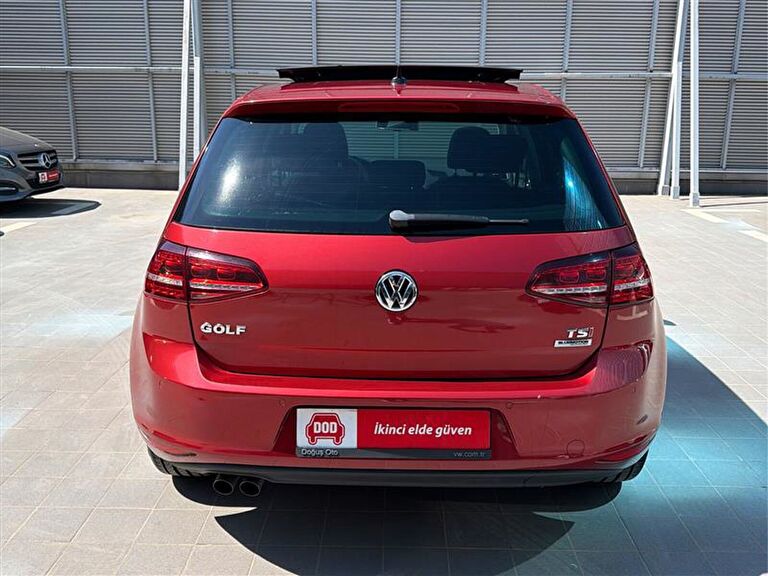 VOLKSWAGEN GOLF