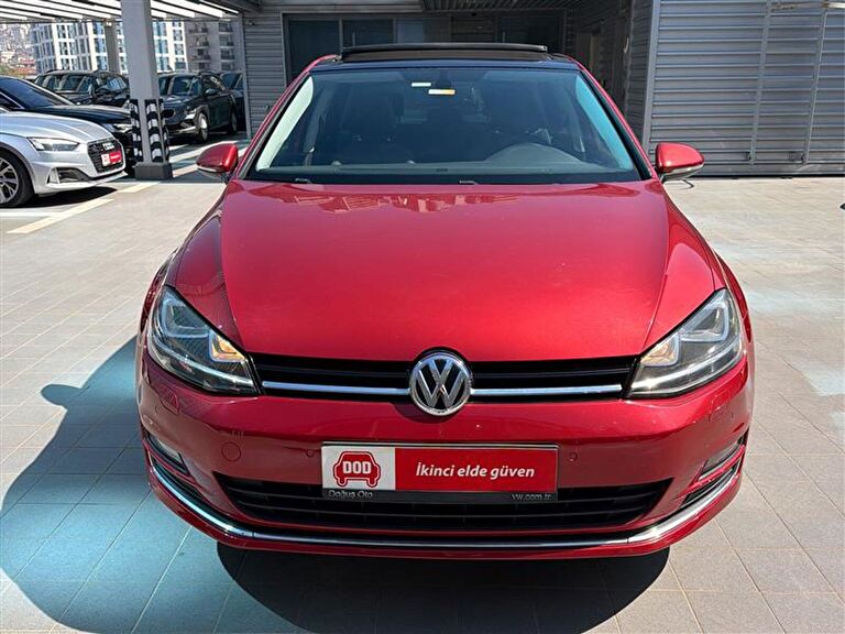 VOLKSWAGEN GOLF