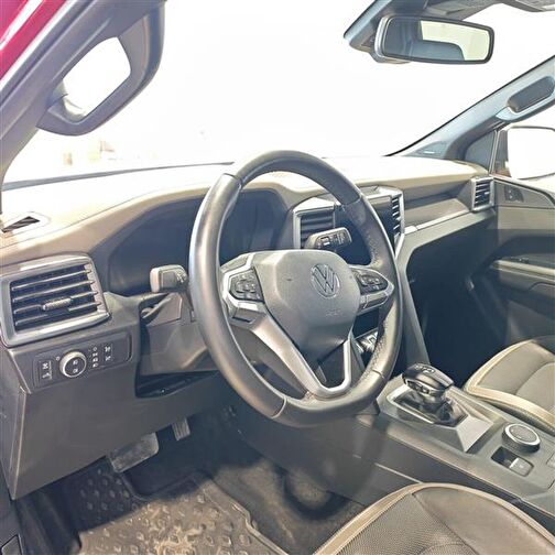 VOLKSWAGEN AMAROK