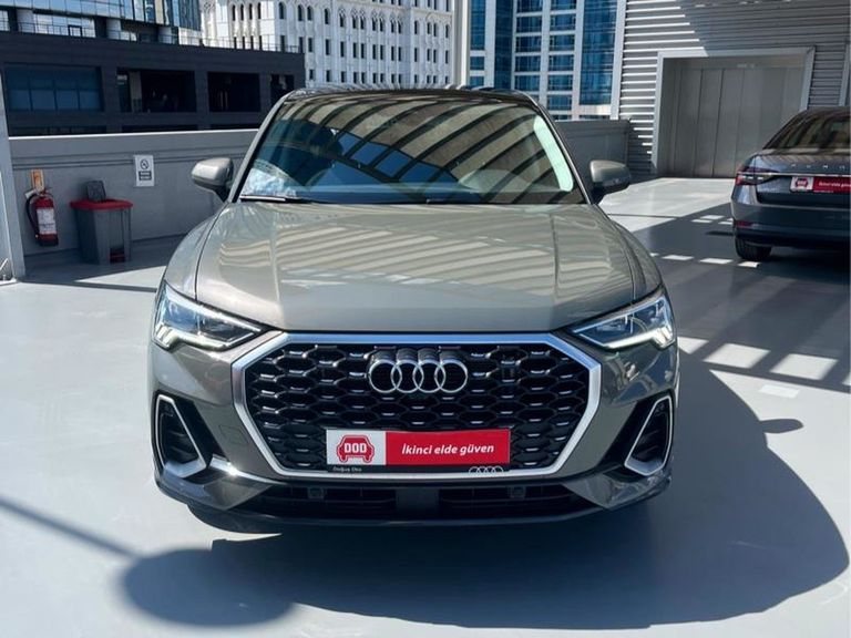 AUDI Q3 SPORTBACK