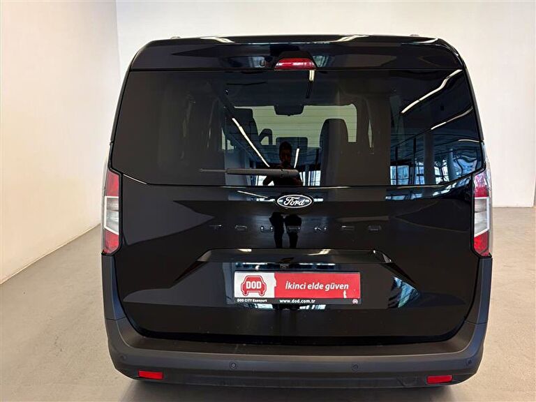 FORD TOURNEO COURIER