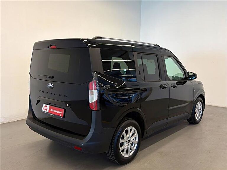 FORD TOURNEO COURIER