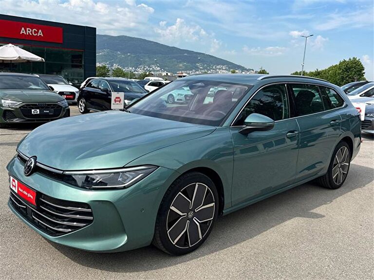 VOLKSWAGEN PASSAT