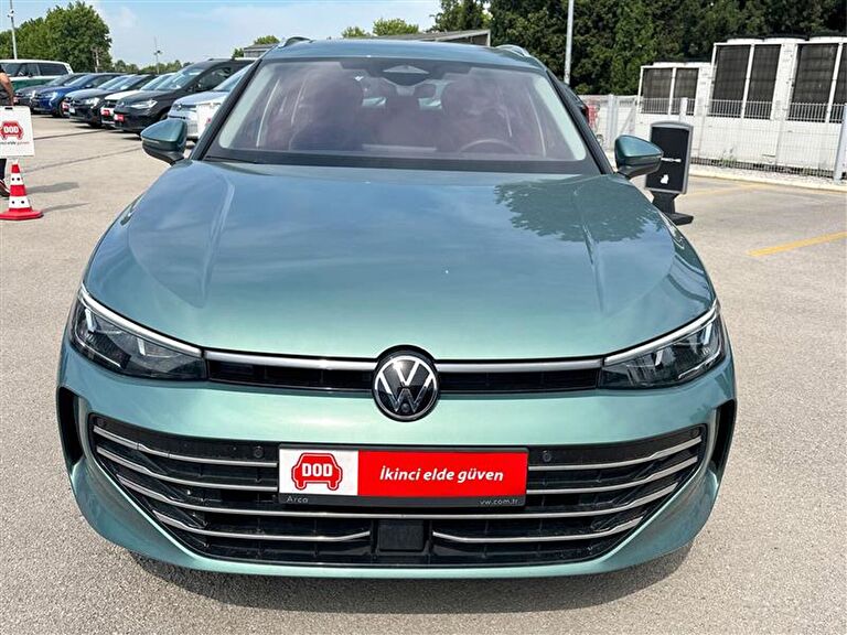 VOLKSWAGEN PASSAT