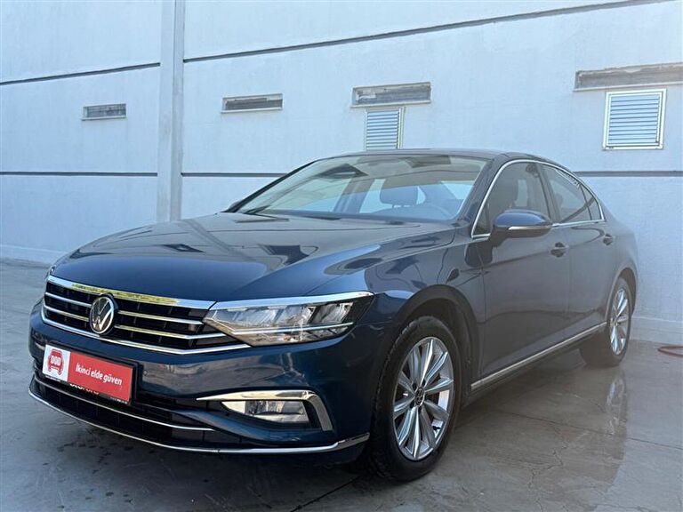 VOLKSWAGEN PASSAT