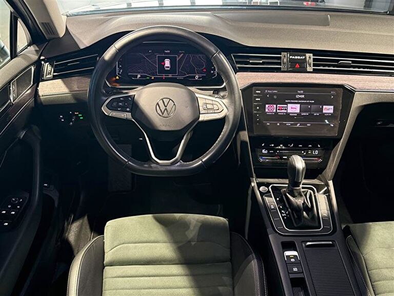 VOLKSWAGEN PASSAT VARIANT