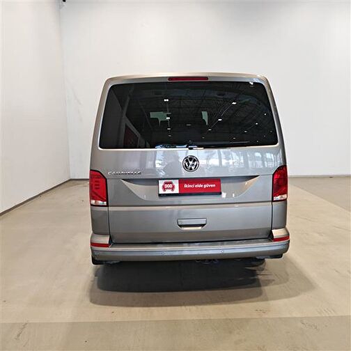 VOLKSWAGEN CARAVELLE