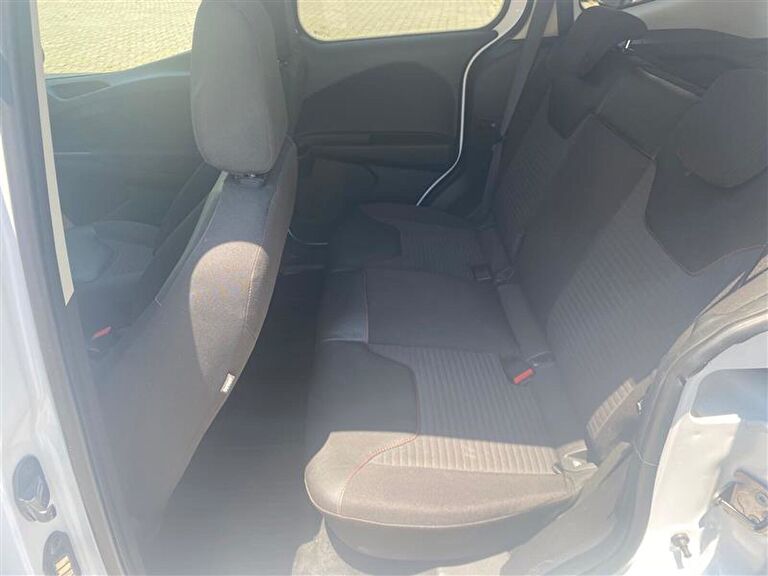 FORD TOURNEO COURIER