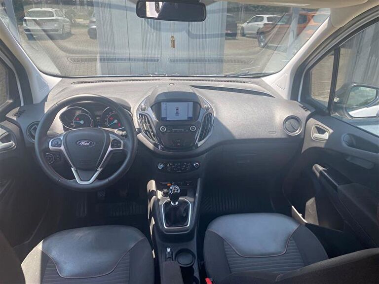 FORD TOURNEO COURIER