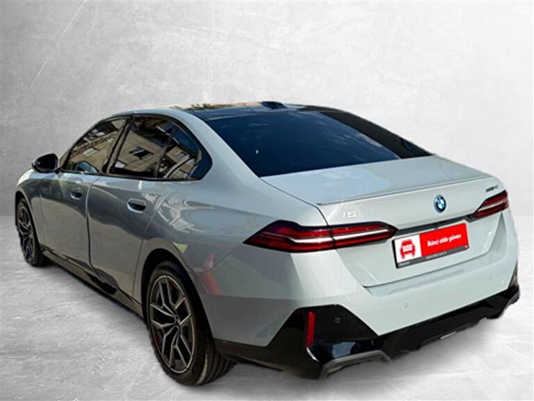 BMW I5