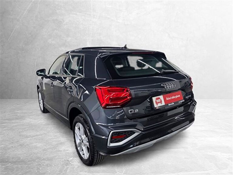 AUDI Q2