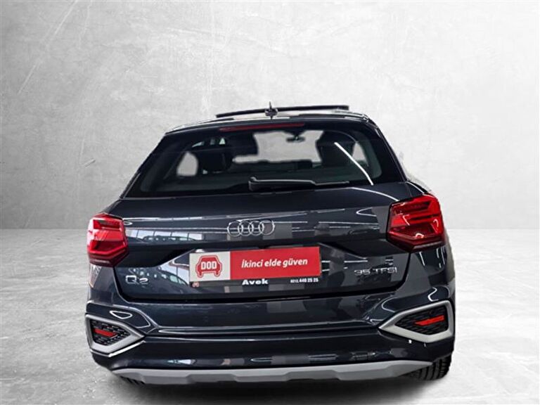 AUDI Q2