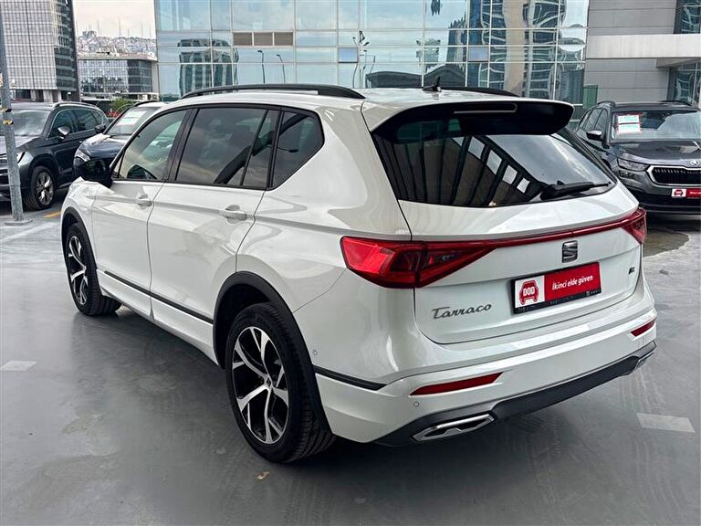 SEAT TARRACO