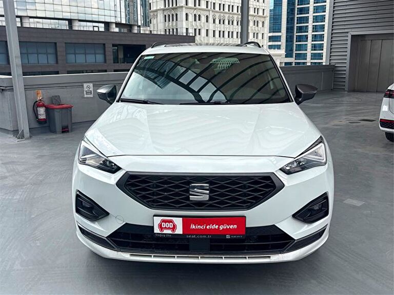 SEAT TARRACO
