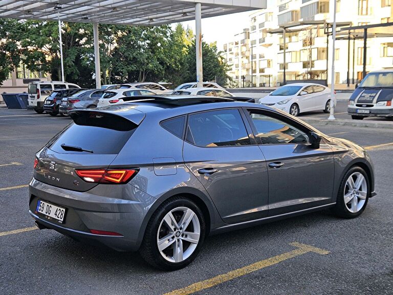 SEAT LEON